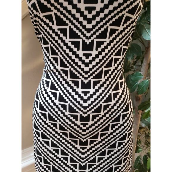 Apt. 9 Bodycon Dress Women's Small Black White Geo Print Crew Neck Pullover - Picture 11 of 13